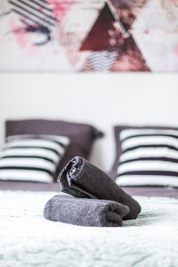 Immotovo - Suite Moderne - Paris 8 Min - Parking - Netflix Villejuif Exterior photo